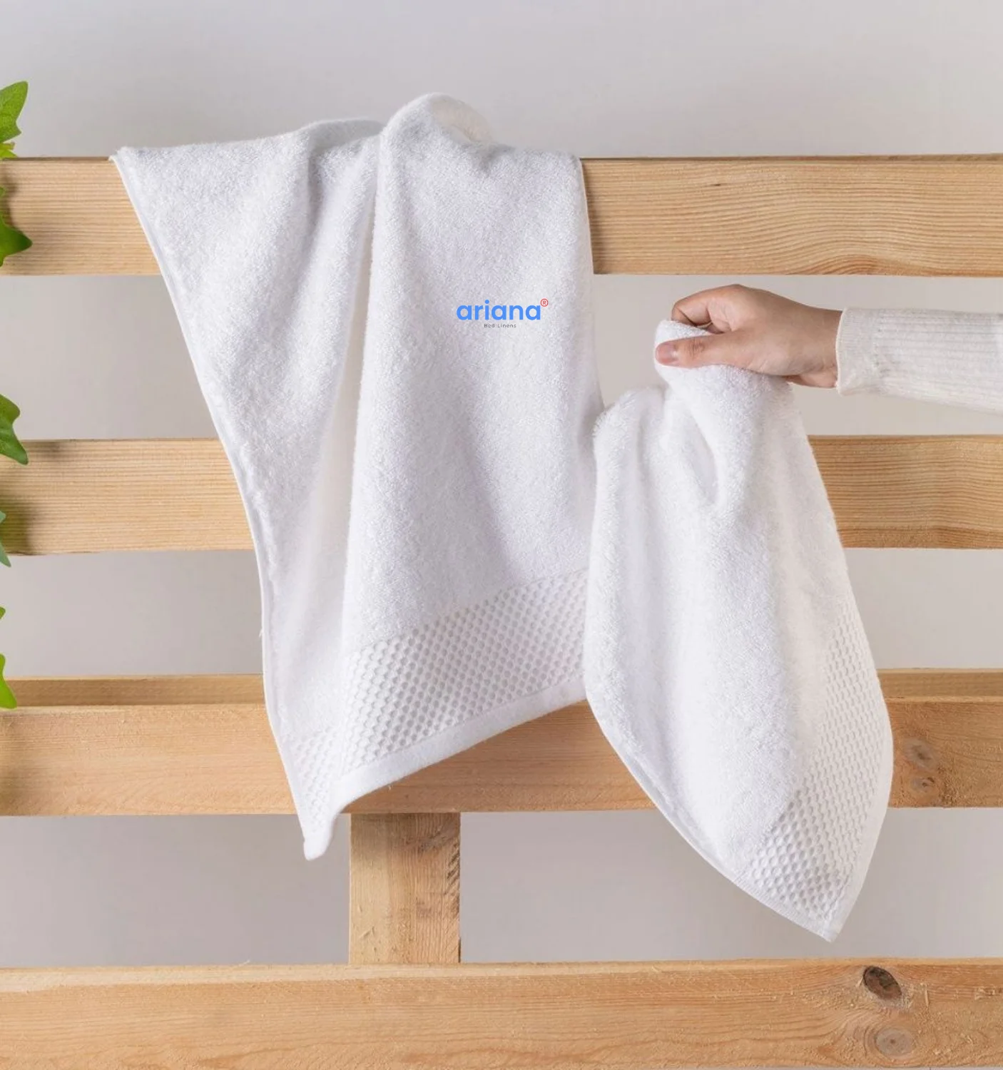 ariana® luxury hand towel